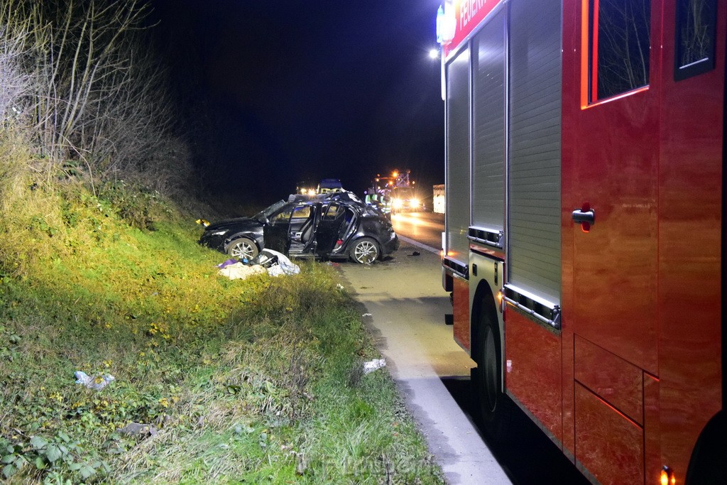 Schwerer VU A 4 Rich Olpe kurz vor AS Koeln Klettenberg P072.JPG - Miklos Laubert